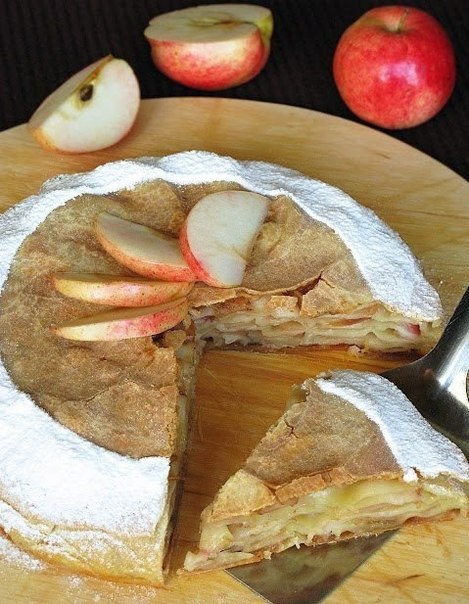 Слоёный яблочный пирог