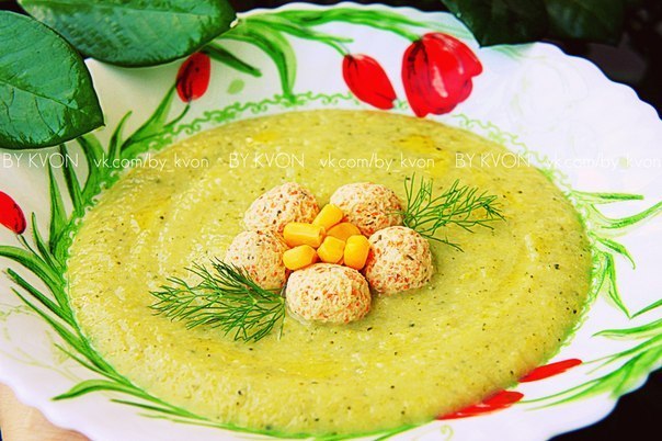 Овощной крем-суп с куриными фрикадельками