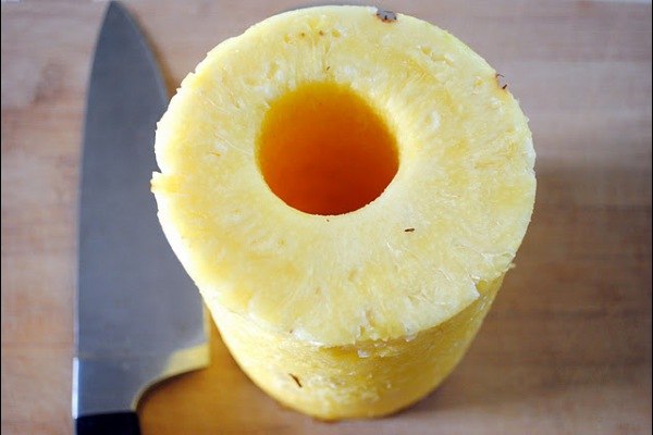 Запеченный с беконом ананас