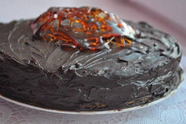 Шоколадный миндальный торт со сгущёнкой 