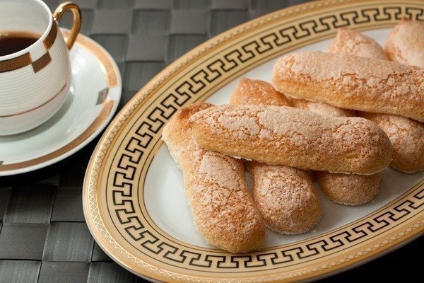 Бисквитное печенье Савоярди, или  дамские пальчики”, – обязательный компонент Тирамису