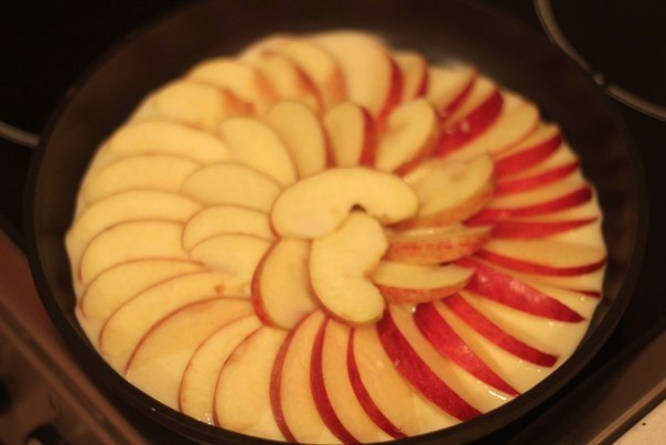 Яблочный пирог с крошкой