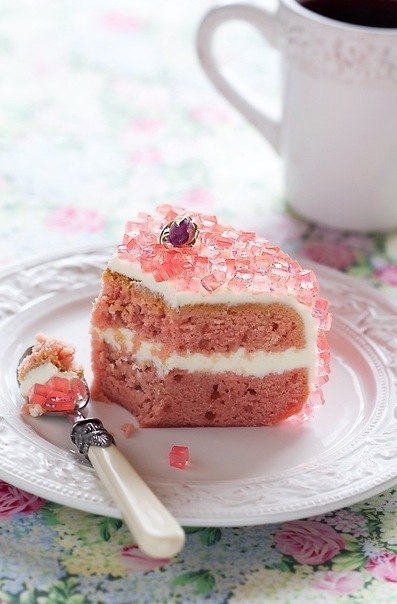 Торт с желе из розового сиропа!