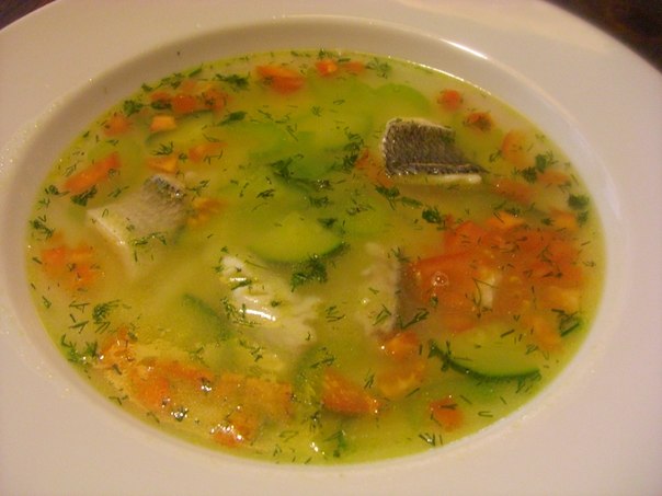 Предлагаем Вашему вниманию рецепт супа из дорадо. В этом супе сочетаются сытость картофеля, аромат свежей зелени и рыбный густой вкус. 