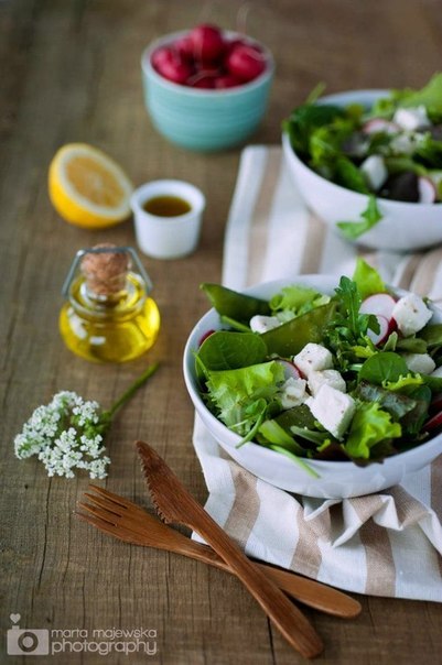 Топ-5 идей летних салатов для легкого ужина: