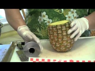 Как нарезать ананас.