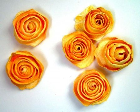 Розы из апельсинов.