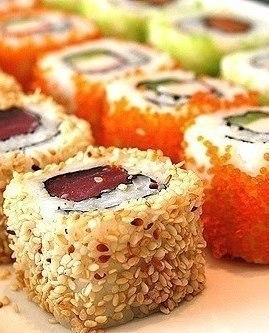 Для любителей роллов и суши.