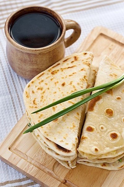 Кыстыбый с картошкой и луком